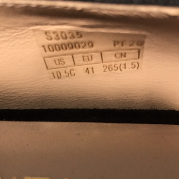 Stuart Weitzman Keegan Bow Flat Loafers In Black Suede. 10 1/2 - Picture 6 of 7